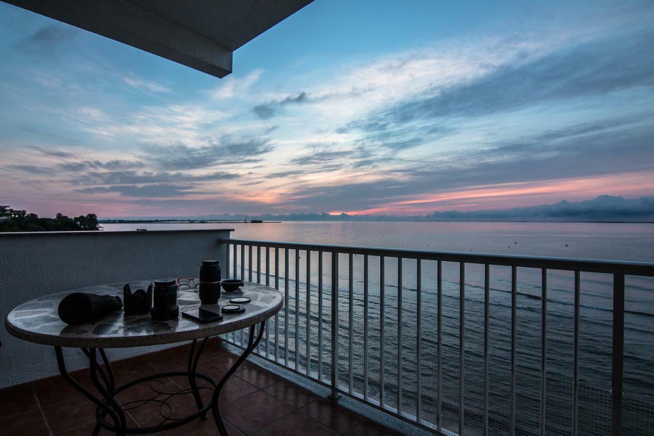Apartamento En Primera Linea De Mar Sant Carlos de la Ràpita Εξωτερικό φωτογραφία